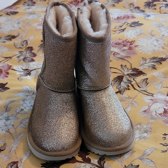 UGG Other - Girls Ugg Sparkly Gold Boots